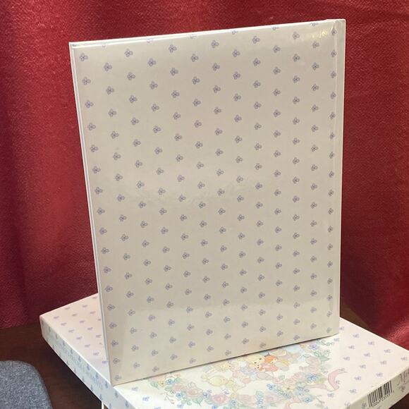 Grandmothers Precious Moments Special Memories My Grandchild Book NEW w/ box VTG - Picture 4 of 14